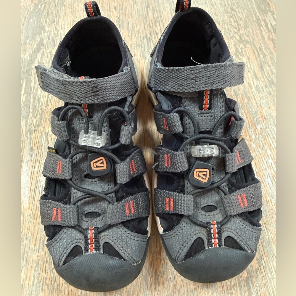 Kids Keen Gray and Black Sandals